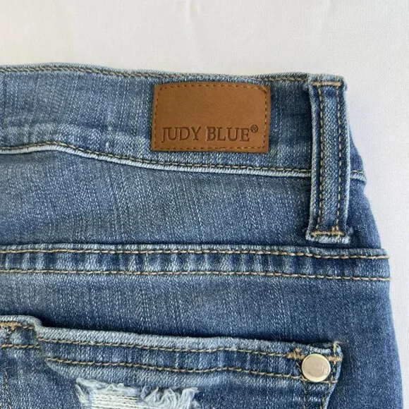 Judy Blue Size 7/28 Heavy Distressed Skinny Jeans Raw Hem Medium Wash - Picture 8 of 8